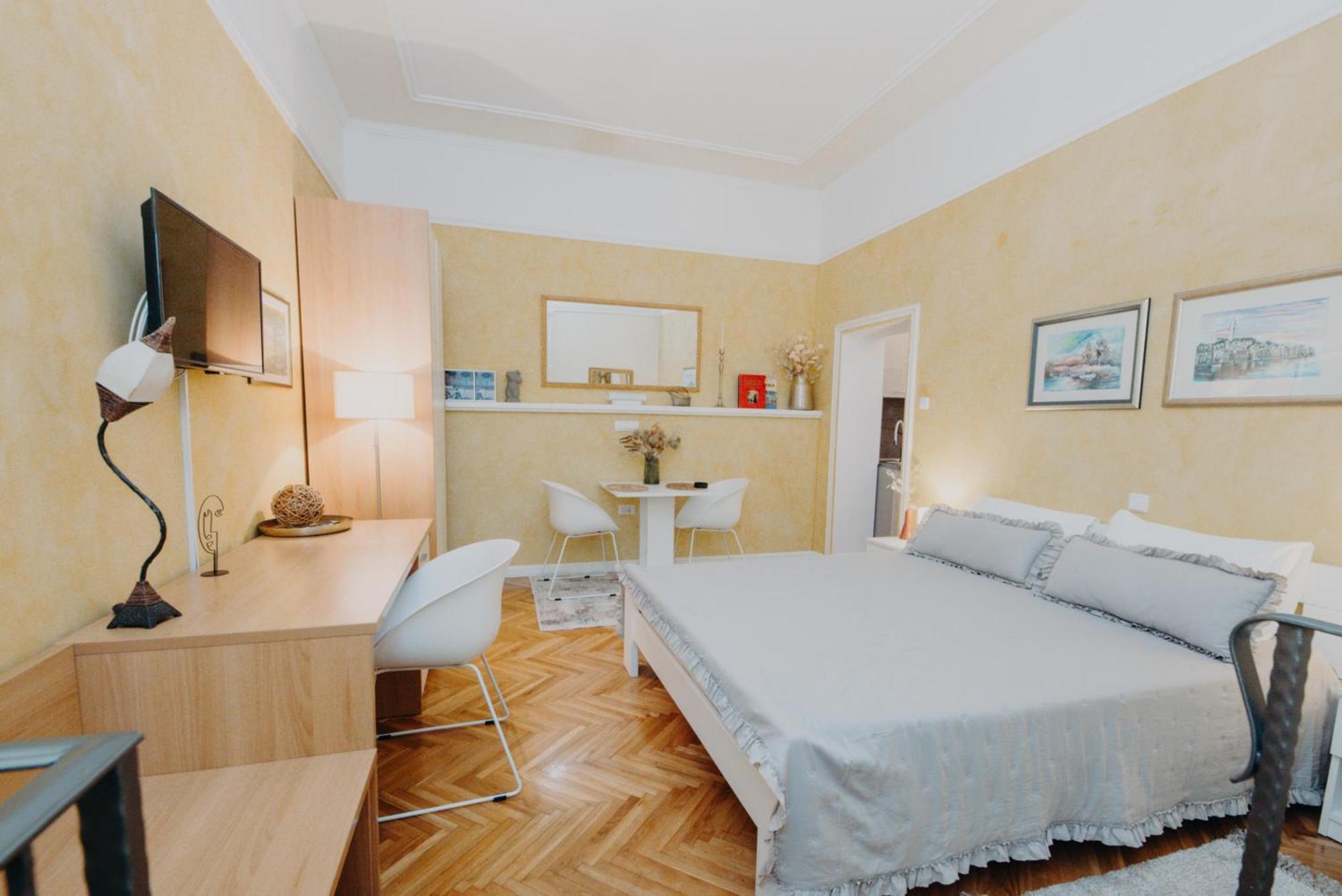 Rooms And Studios Villa Rossella 2 Rovinj Exterior foto