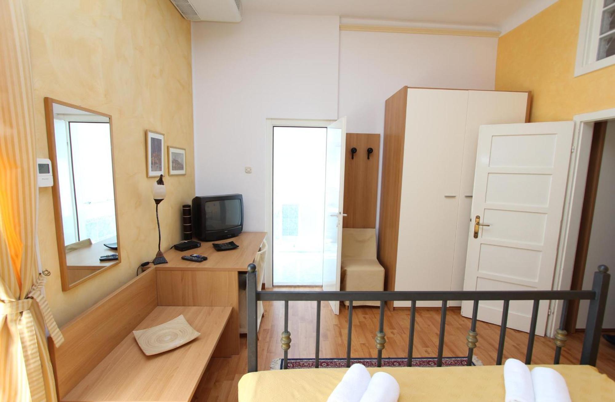 Rooms And Studios Villa Rossella 2 Rovinj Cameră foto