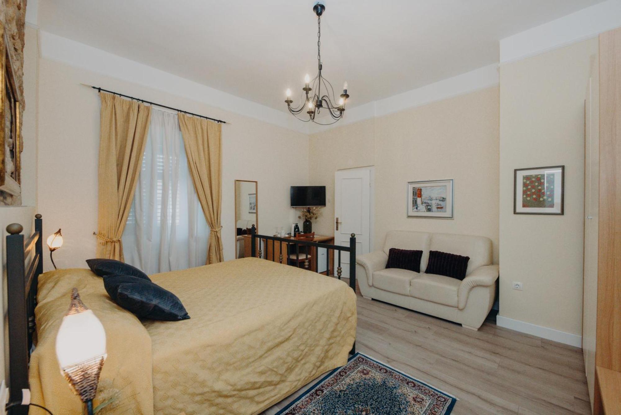 Rooms And Studios Villa Rossella 2 Rovinj Exterior foto